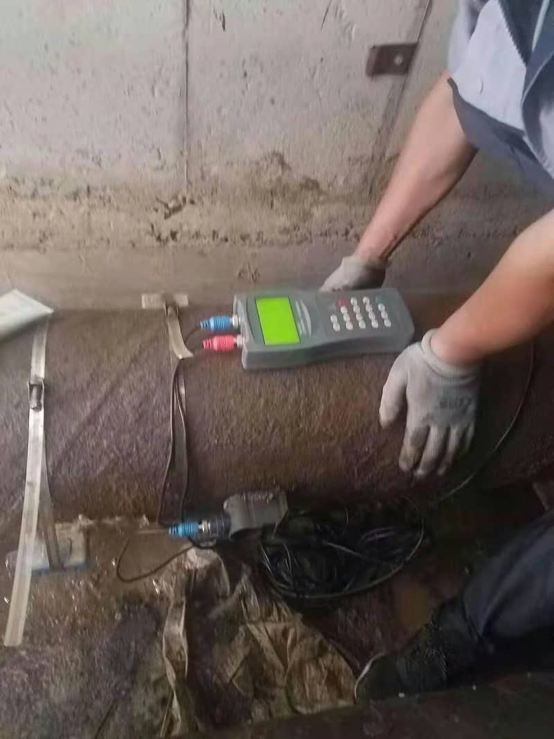 手持式超聲波流量計現(xiàn)場安裝使用